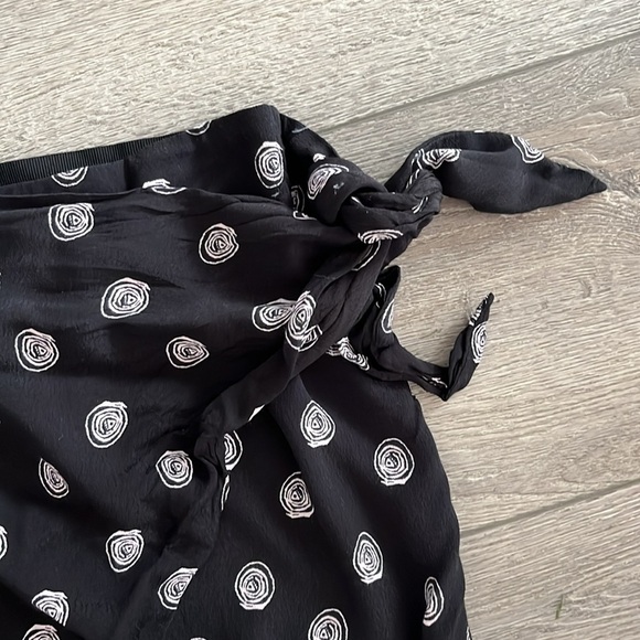 Urban Outfitters Stylish Black Patterned Women's Pants small - Picture 3 of 5